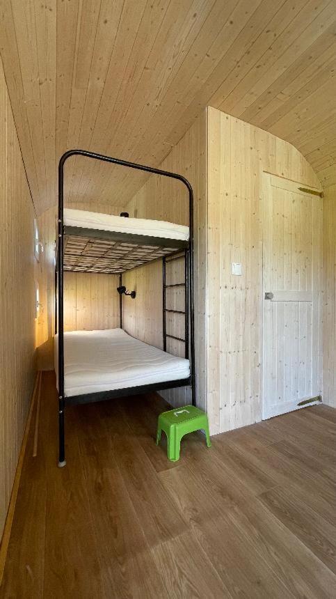 Glamping - Stylova Maringotka V Srdci Ladova Kraje, Pobliz Hlavniho Mesta Prahy Stribrna Skalice ภายนอก รูปภาพ